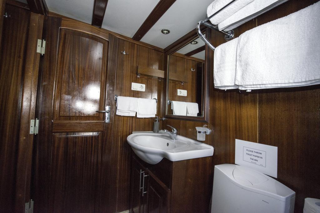 Tersane IV Vincitore 4 Hotel Di Bruno Barbieri Palermo Kamer foto